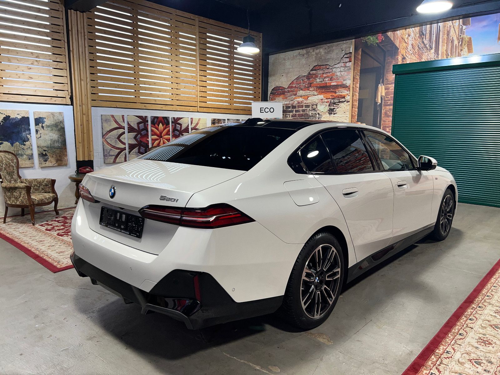 BMW 520 i M-Sport Pano Leder 360° Memory H&K foto 6