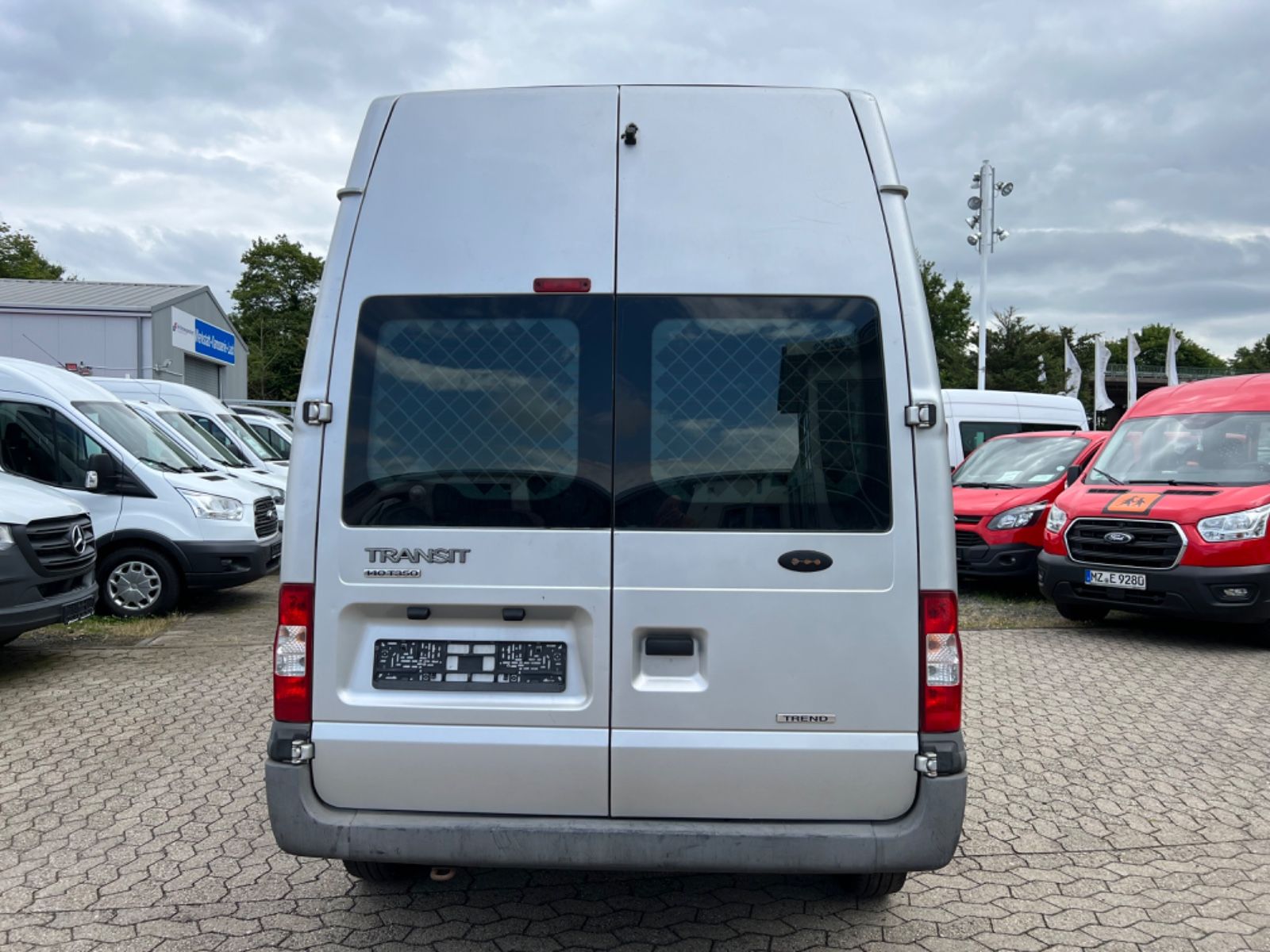 Fahrzeugabbildung Ford Transit Kasten FT 350 L Trend LKW EXPORT