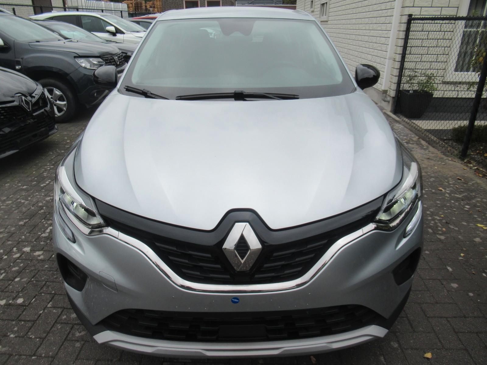 Renault Captur TCE 17.140km!! Klima Navi Camera.........