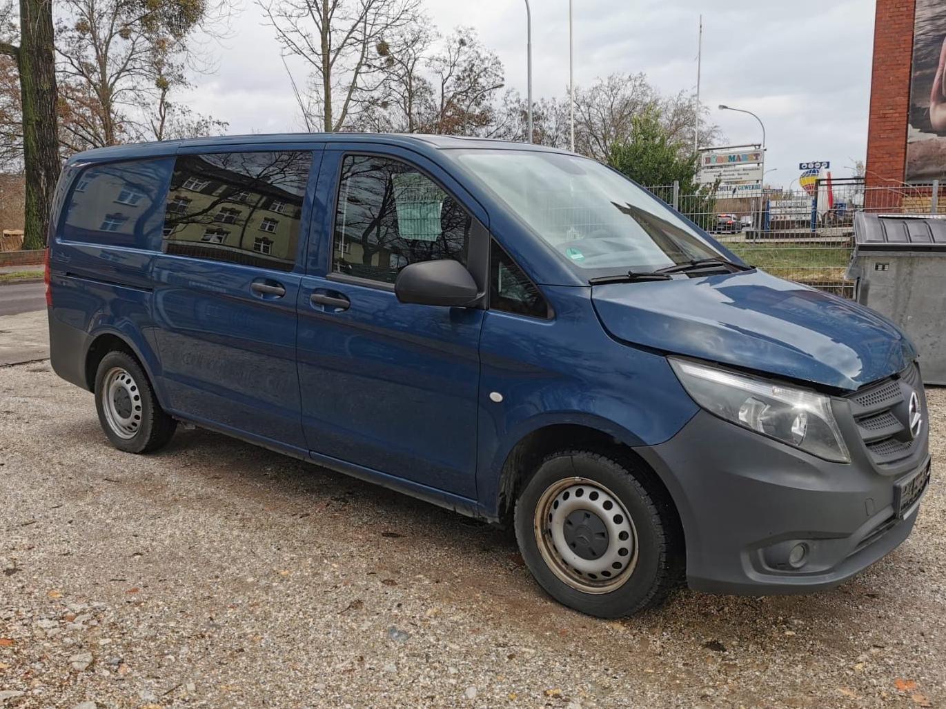 Mercedes-Benz Vito 111 Mixto