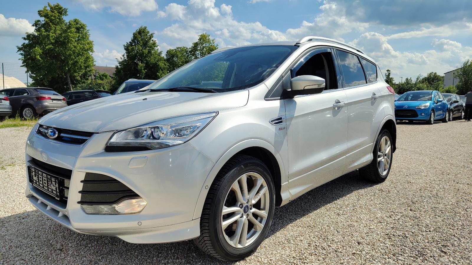 Ford Kuga 2.0D Individual ST 4x4 Xenon*Leder*Navi*AHK