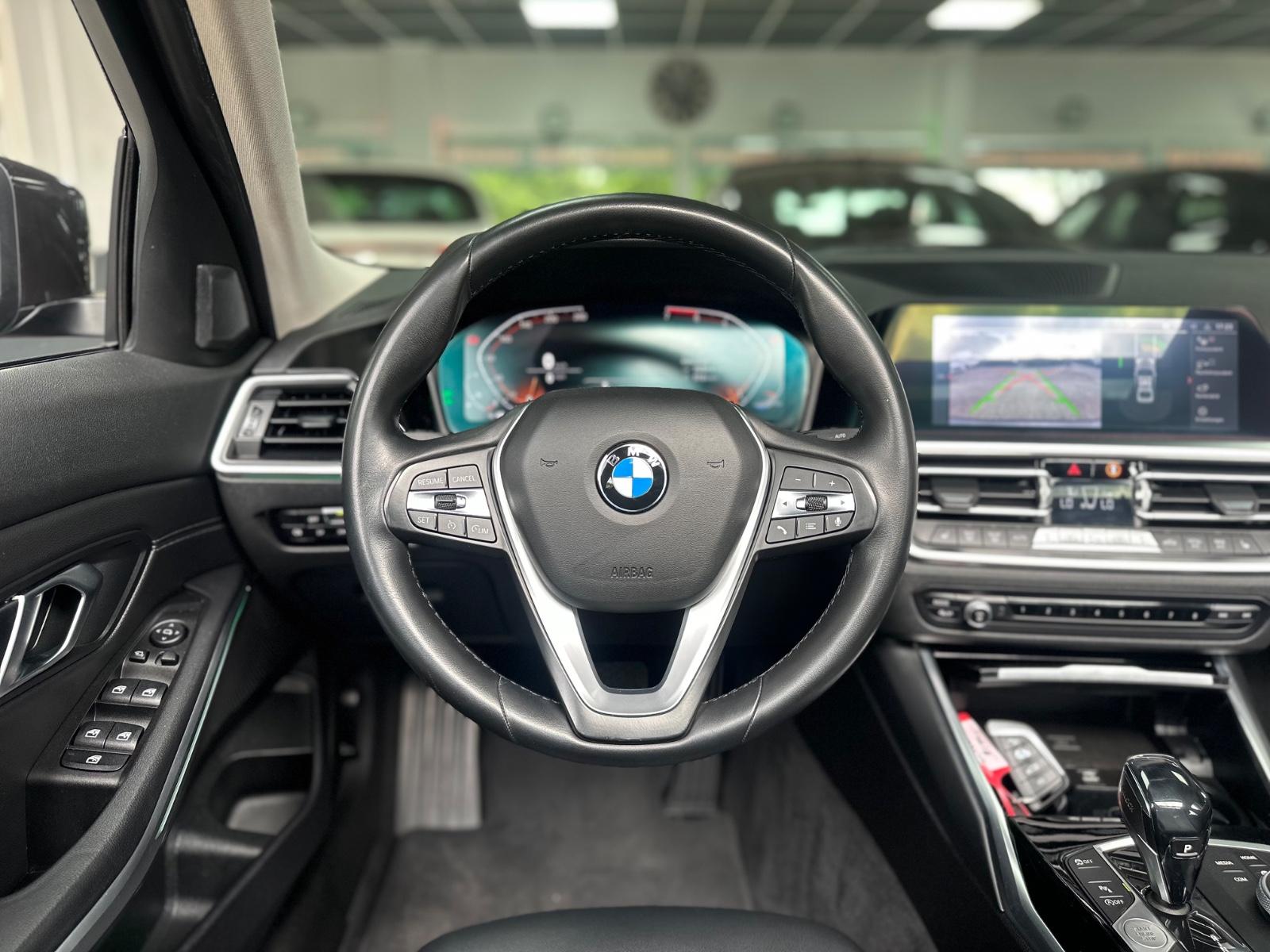 BMW 320i Limousine Advantage