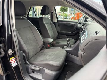 Volkswagen T-Roc 1.0 TSI Style TEMPOMATLEDPDC
