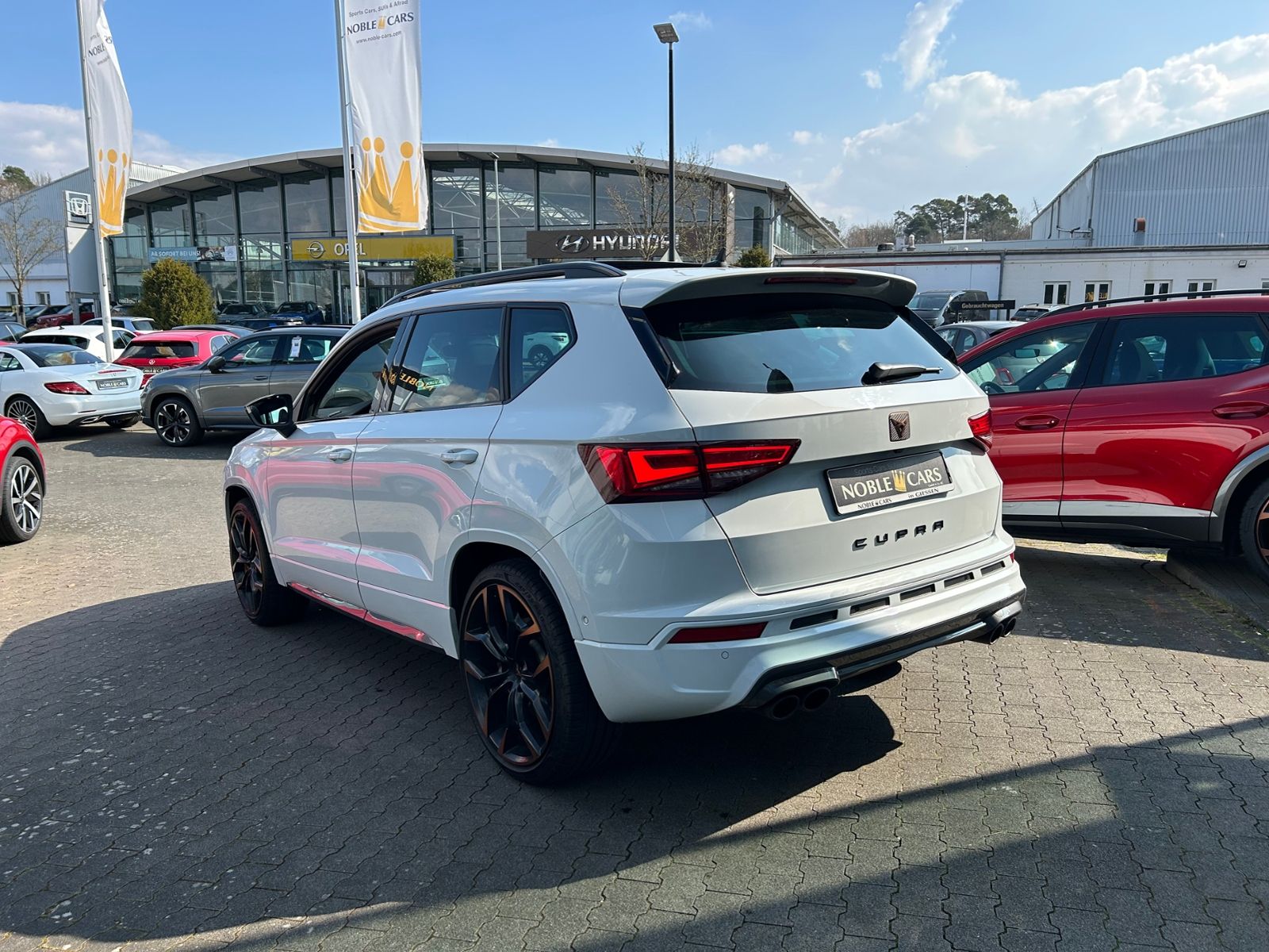 Fahrzeugabbildung CUPRA Ateca Edition VZ 4Drive AHK PANO BEATS LEDER 20"