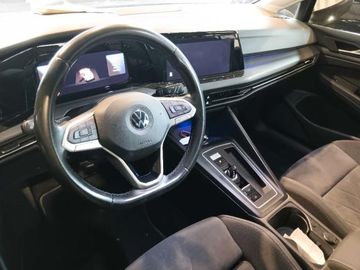 Volkswagen Golf - 6