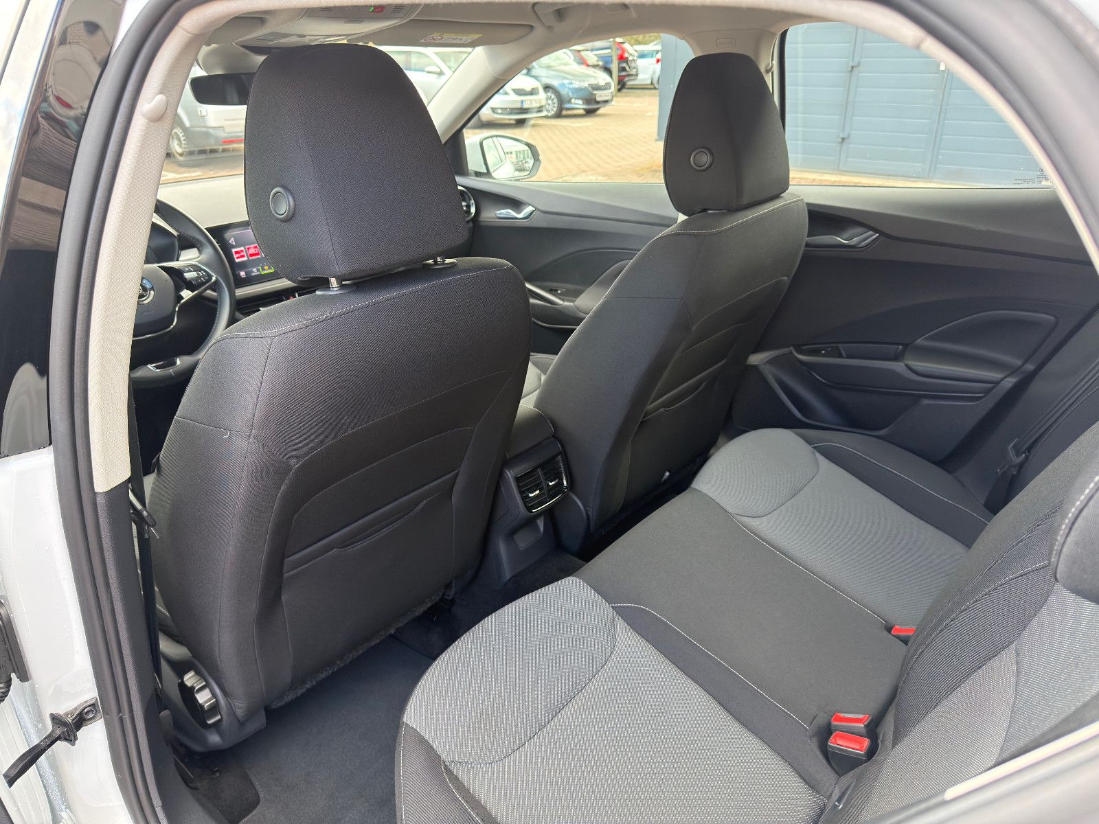 Fahrzeugabbildung SKODA Fabia Selection