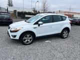 Ford Kuga Titanium.2,0CDTI / 4x4/PDC/Leder/Automatik - Ford Kuga aus 2010: Titanium
