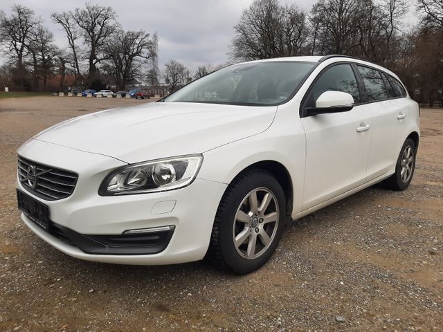 Volvo V60 Kombi Kinetic Klima SHZ Tempo AHK Standheiz.