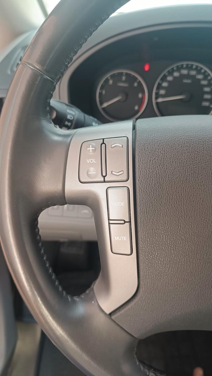 Hyundai H-1 8-Sitze 