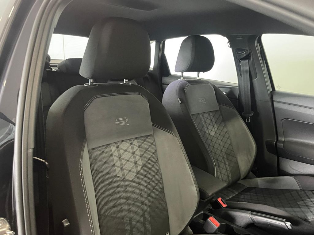 Volkswagen Taigo 1.0 TSI DSG R-Line NAVI*ViCo*IQ.LIGHT*AHK*