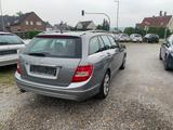 Mercedes-Benz C 200 T CGI BlueEfficiency - Mercedes-Benz C 200: Cgi Blueefficiency