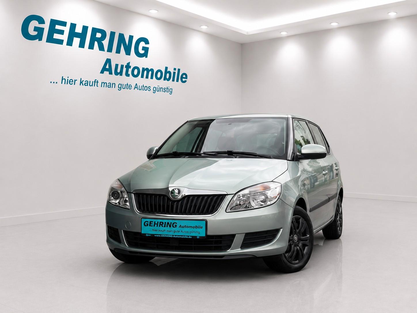 Skoda Fabia 1,2 85 Style*Klimaauto*8Räder*Einparkhilfe