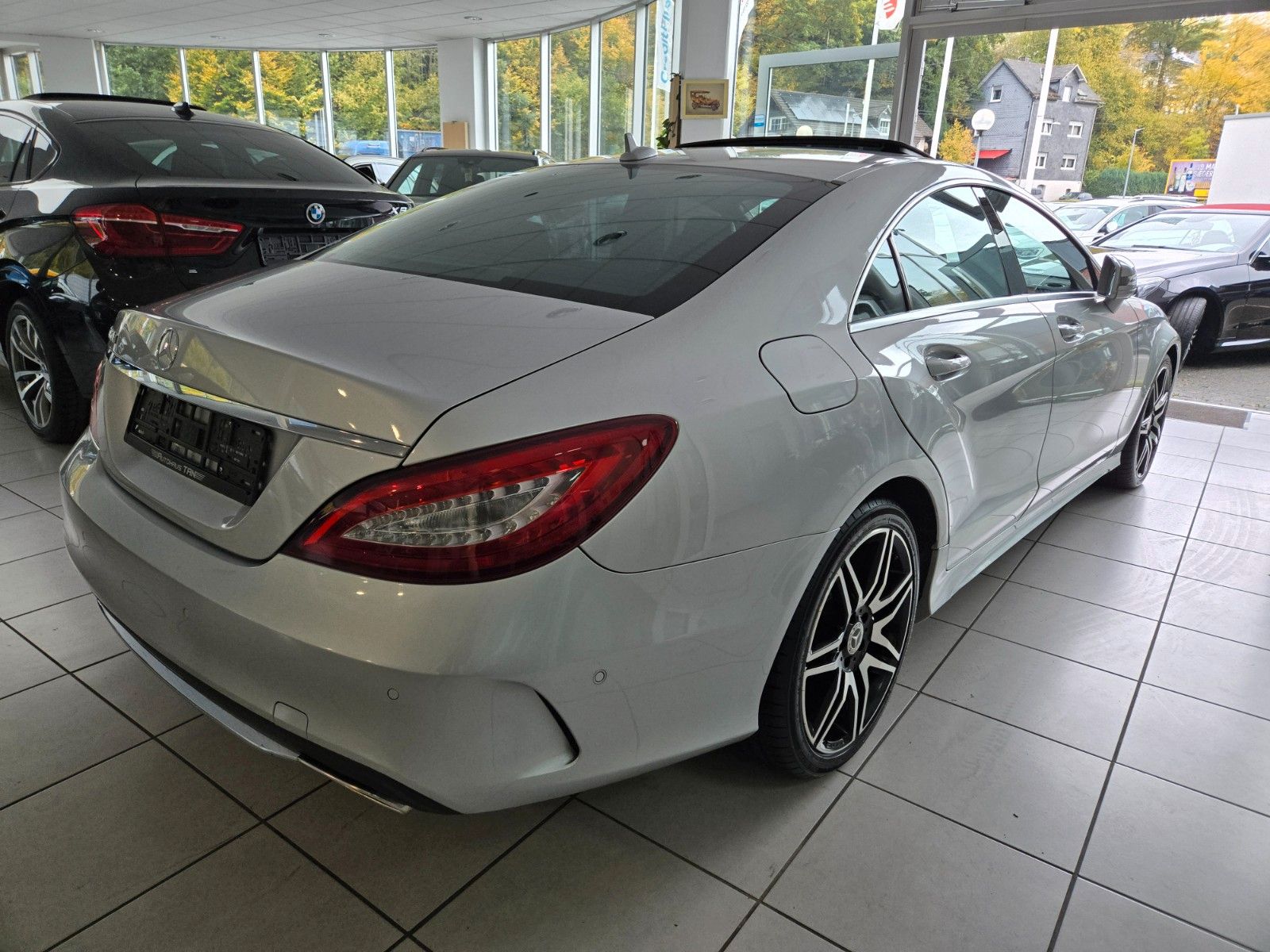Fahrzeugabbildung Mercedes-Benz CLS 350 d AMG LINE *SITZBELÜFTUNG*360*SCHIEBED*