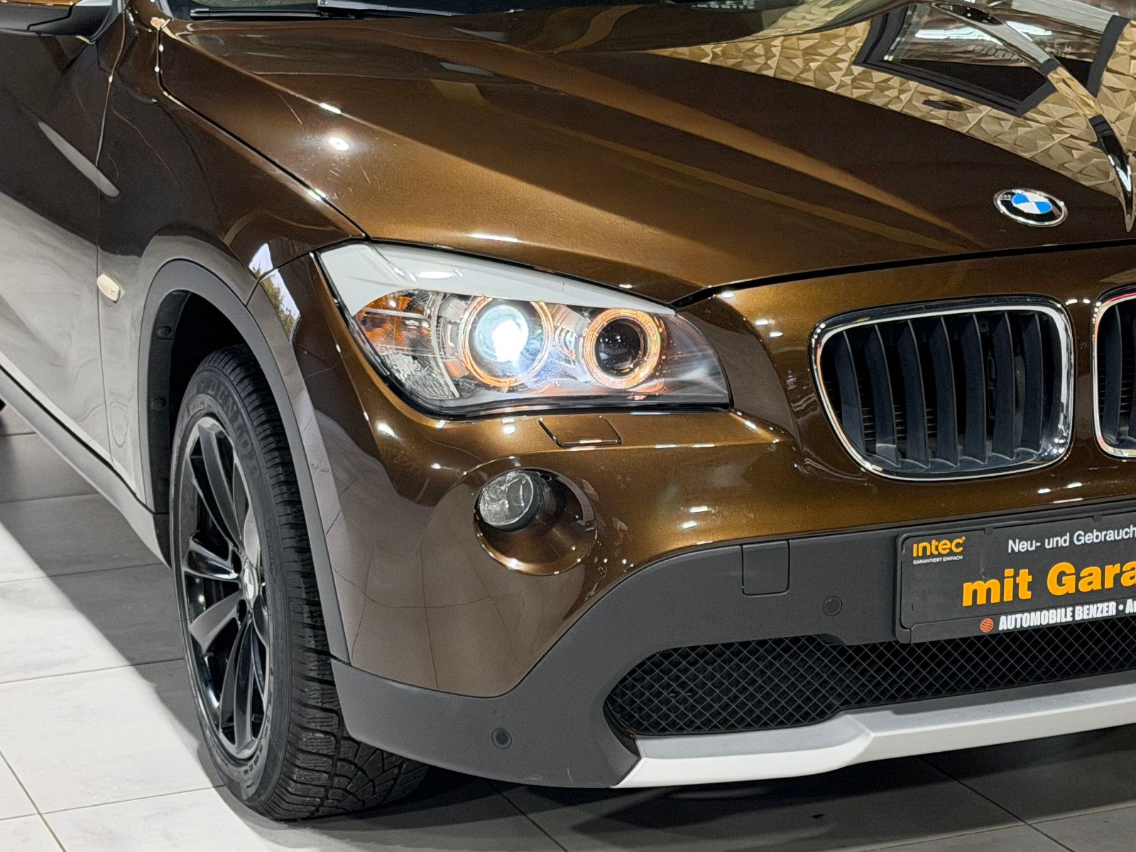 Fahrzeugabbildung BMW X1 20 i sDrive/NAVI/LEDER/XENON/KAMERA