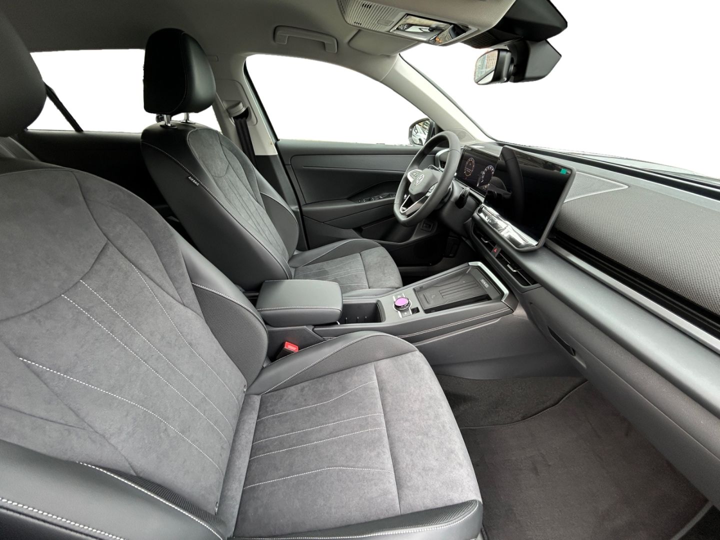 Volkswagen T-Roc - Bild 15