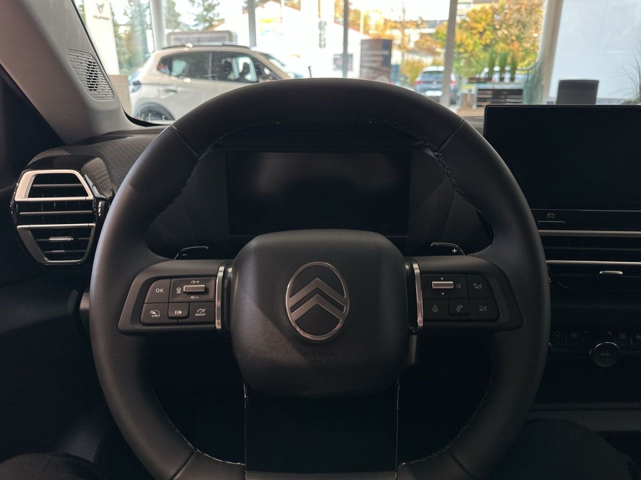 Fahrzeugabbildung Citroën C4 X Hybrid 145 Doppelkupplung 6-Gang MAX