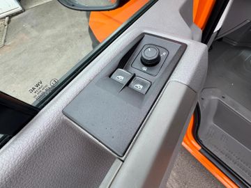 Volkswagen Crafter - 11