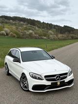 Mercedes-Benz C 63 T AMG/Burm./Perf.AGA/Comand/Kamera/Drivers/ - Mercedes-Benz aus 2017: 63