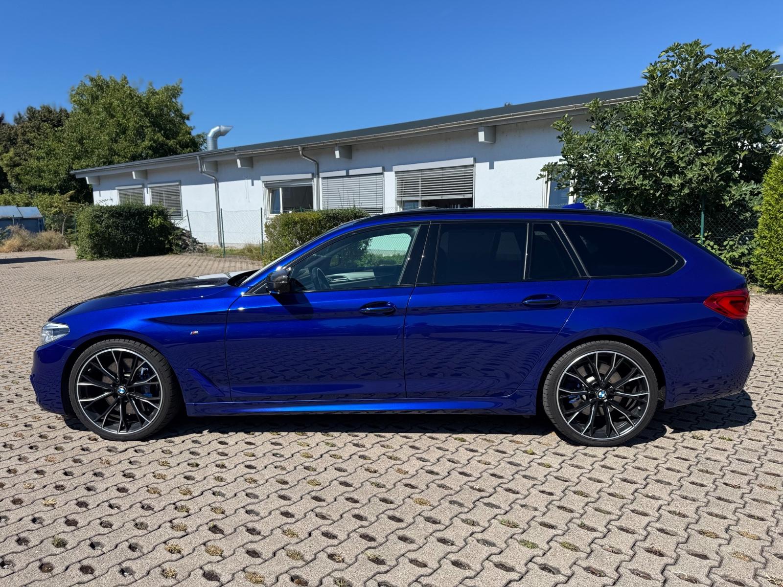 BMW M550D TOURING M550 D XDRIVE PANORAMA 400 ch 4X4 BVA - HAYON ÉLECTRIQUE - PACK SPORT - TOIT OUVRANT