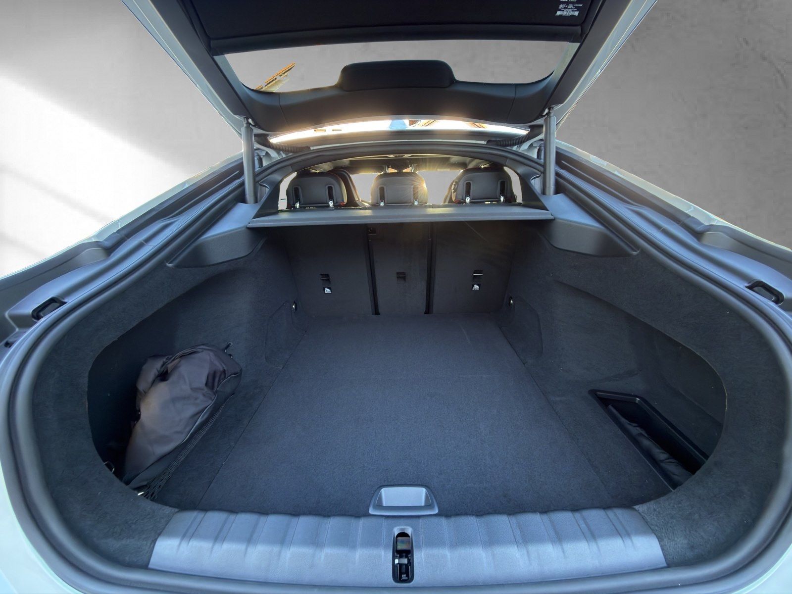 BMW i4 - Bild 12