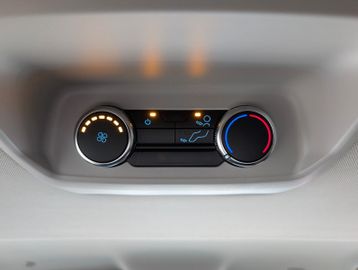 Ford Tourneo Custom 2.0 EcoBlue L1 Titanium