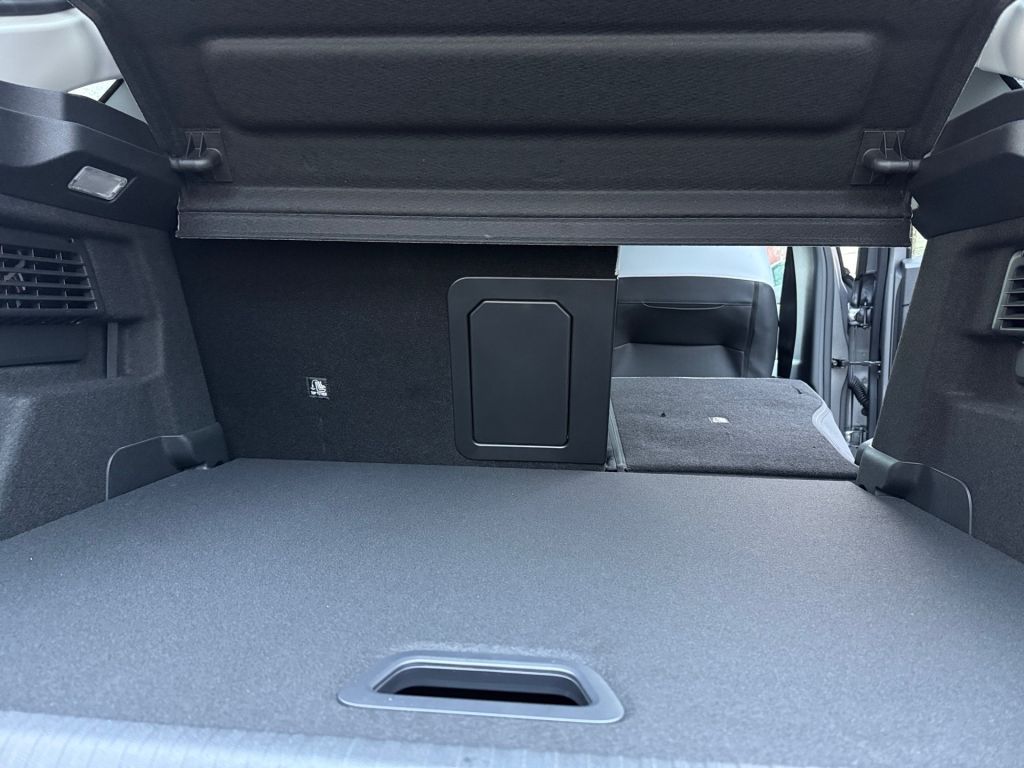 Fahrzeugabbildung Citroën C4 Hybrid 145 MAX - Vollausstattung*Massage*ACC