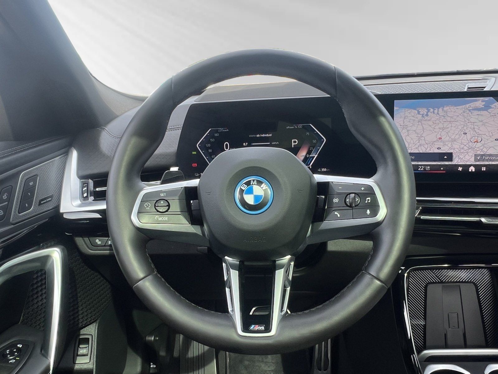 BMW iX2 - Bild 12