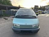 Toyota Previa - Toyota Previa: Van