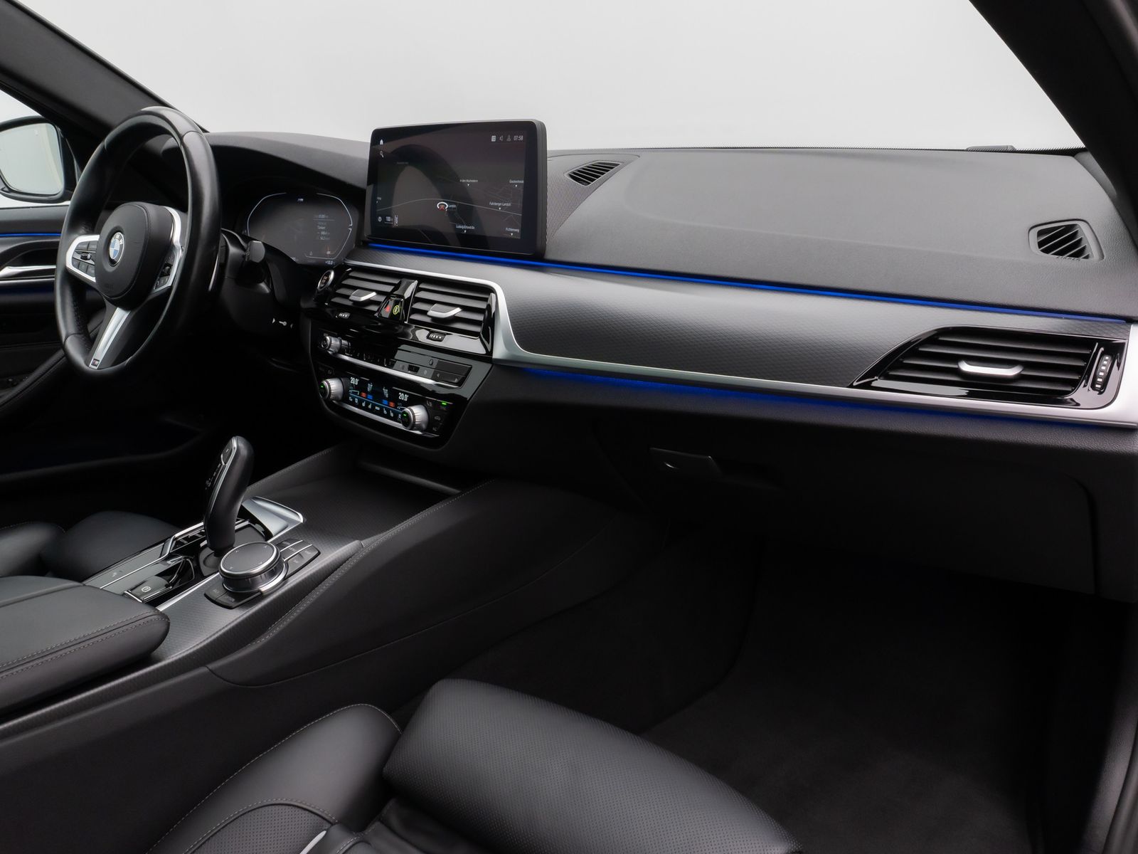 Fahrzeugabbildung BMW 540d xD M SportPro Panoram Kamera Laser HUD HiFi