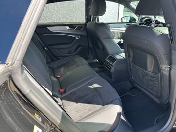 Fahrzeugabbildung Audi A7 Sportback 50 TFSI e Quattro 2x S Line 20"