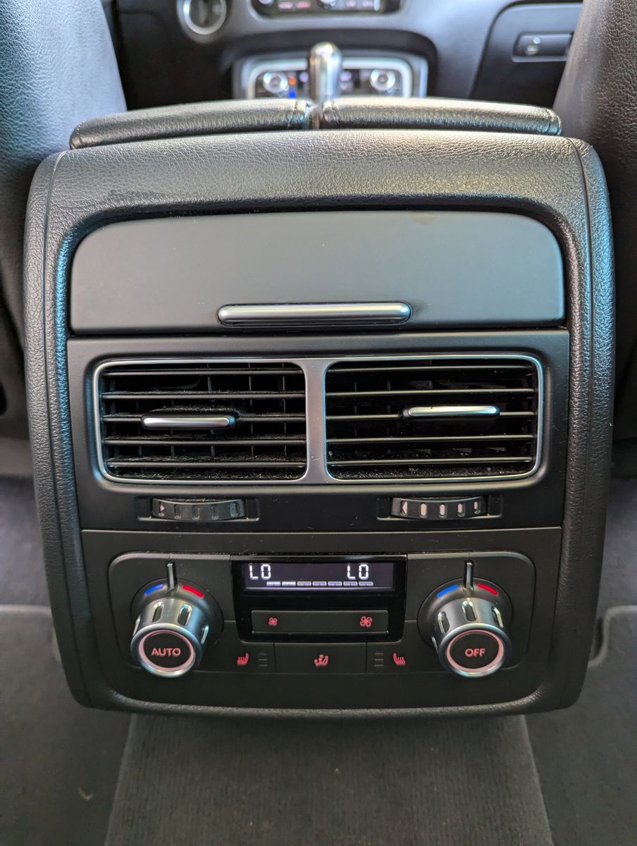 VW Touareg V6 TDI Pano Bi-Xen Memory DYNAUDIO StHz - Image 29
