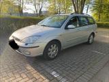 Ford Focus Turnier 1,6l Ghia Ausstattung - Ford Focus: Turnier Ghia