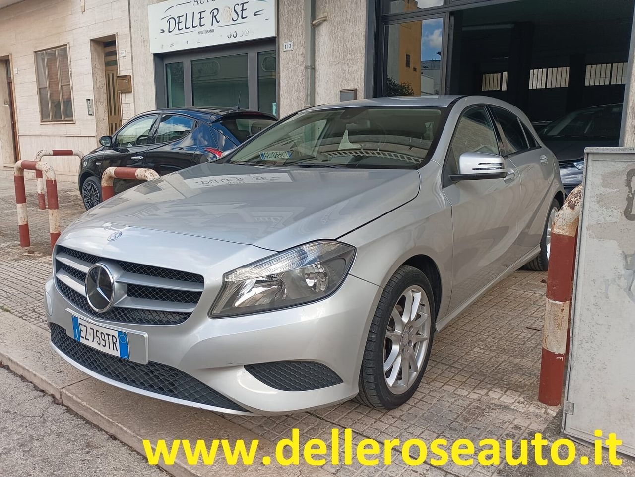 MERCEDES-BENZ A 180