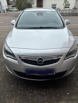 Opel Astra 1.6 Turbo - Opel Astra mit Benzin-Antrieb: Kleinwagen, Automatik