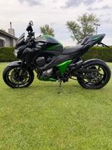Kawasaki Z800 - KAWASAKI 800