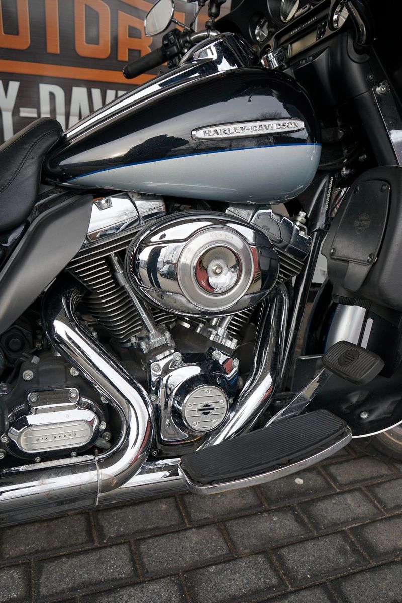 Fahrzeugabbildung Harley-Davidson Electra Glide Ultra Limited FLHTK mit JEKILL