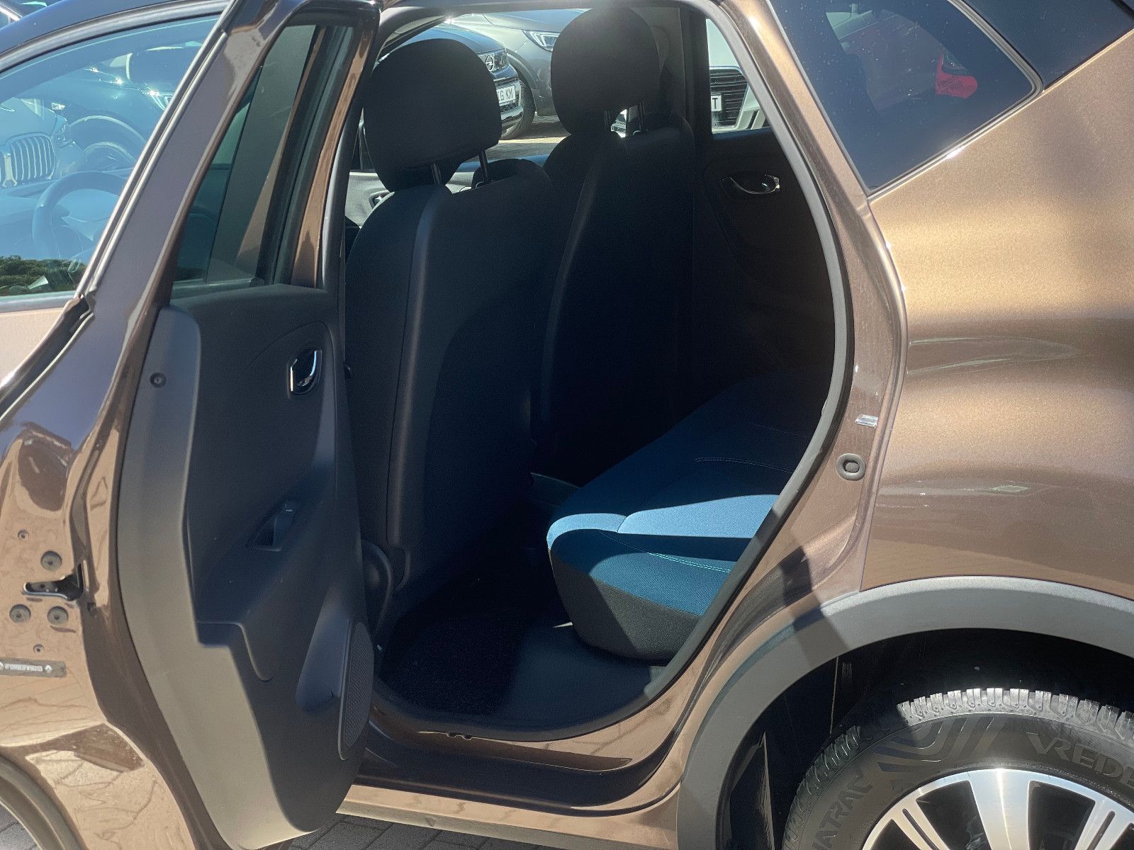 RENAULT Captur, 2016, Benzin, 120 PS