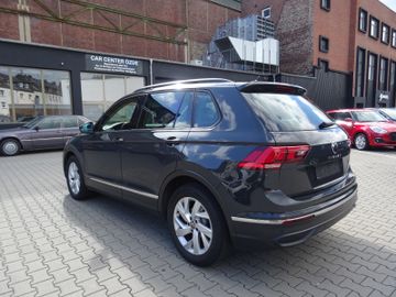 Volkswagen Tiguan - 4