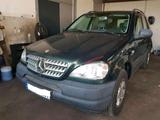 Mercedes-Benz MB ML 320i AUT ALLRAD TEMP  LEDER KLIMA AH... - gebrauchte Mercedes-Benz ML-Klasse aus dem Jahr 2001