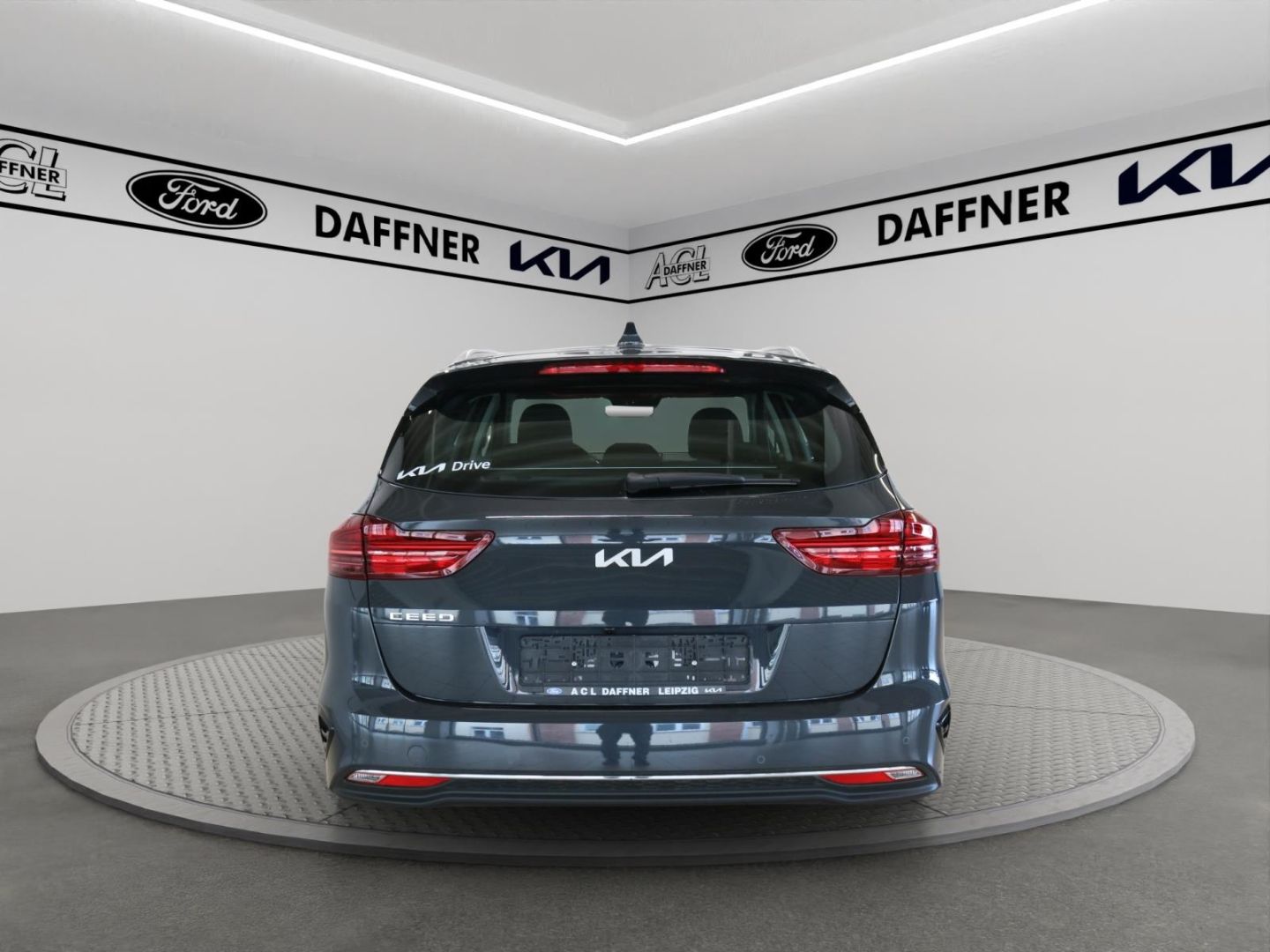 Fahrzeugabbildung Kia Ceed_sw Spirit 1.5 Alu JBL Sound Navi ACC LED