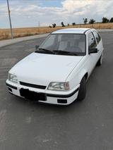 Opel Kadett E GSI 16V C20XE 2.0 weiß