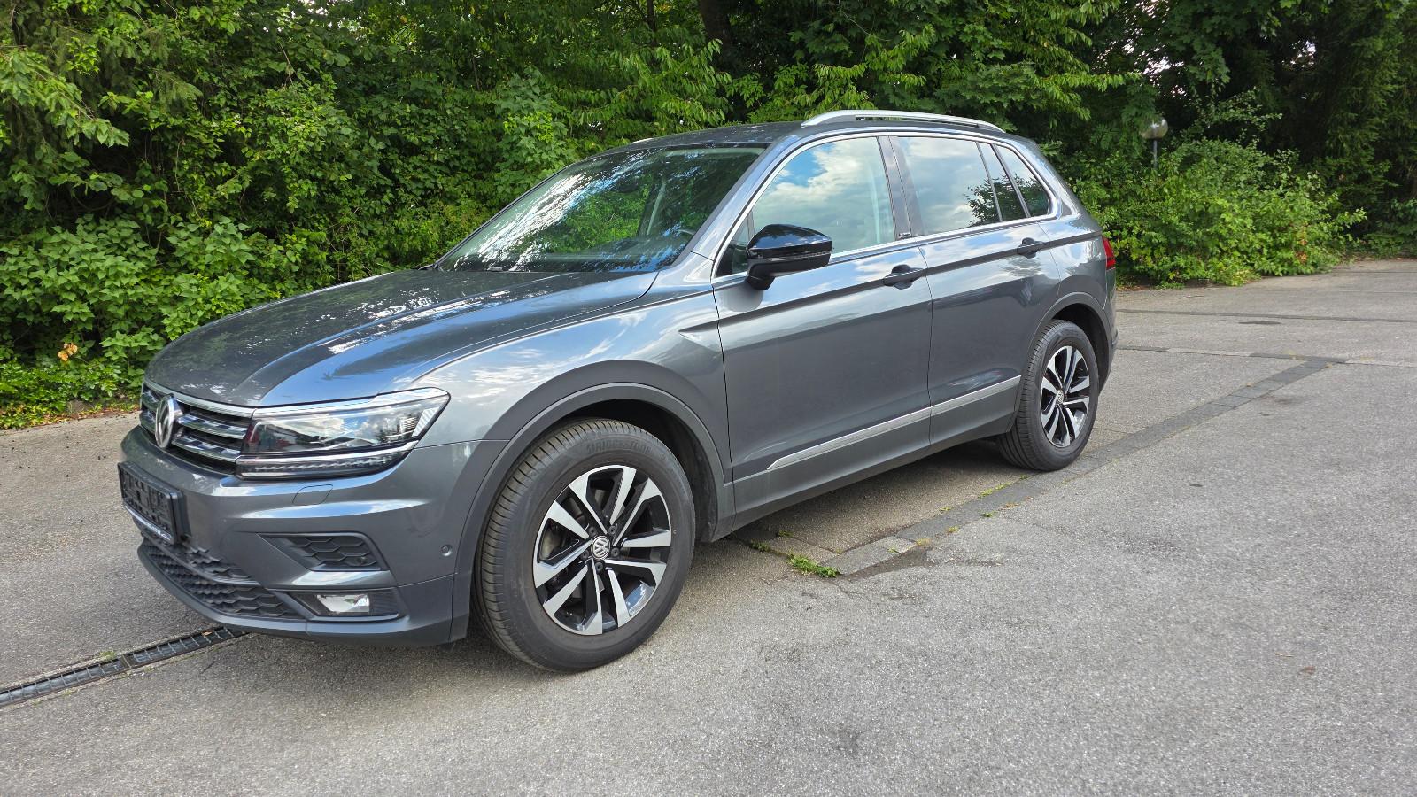 Volkswagen Tiguan 1.5 TSI IQ.DRIVE*Navi*LED*AHK*ACC*HUD*17"