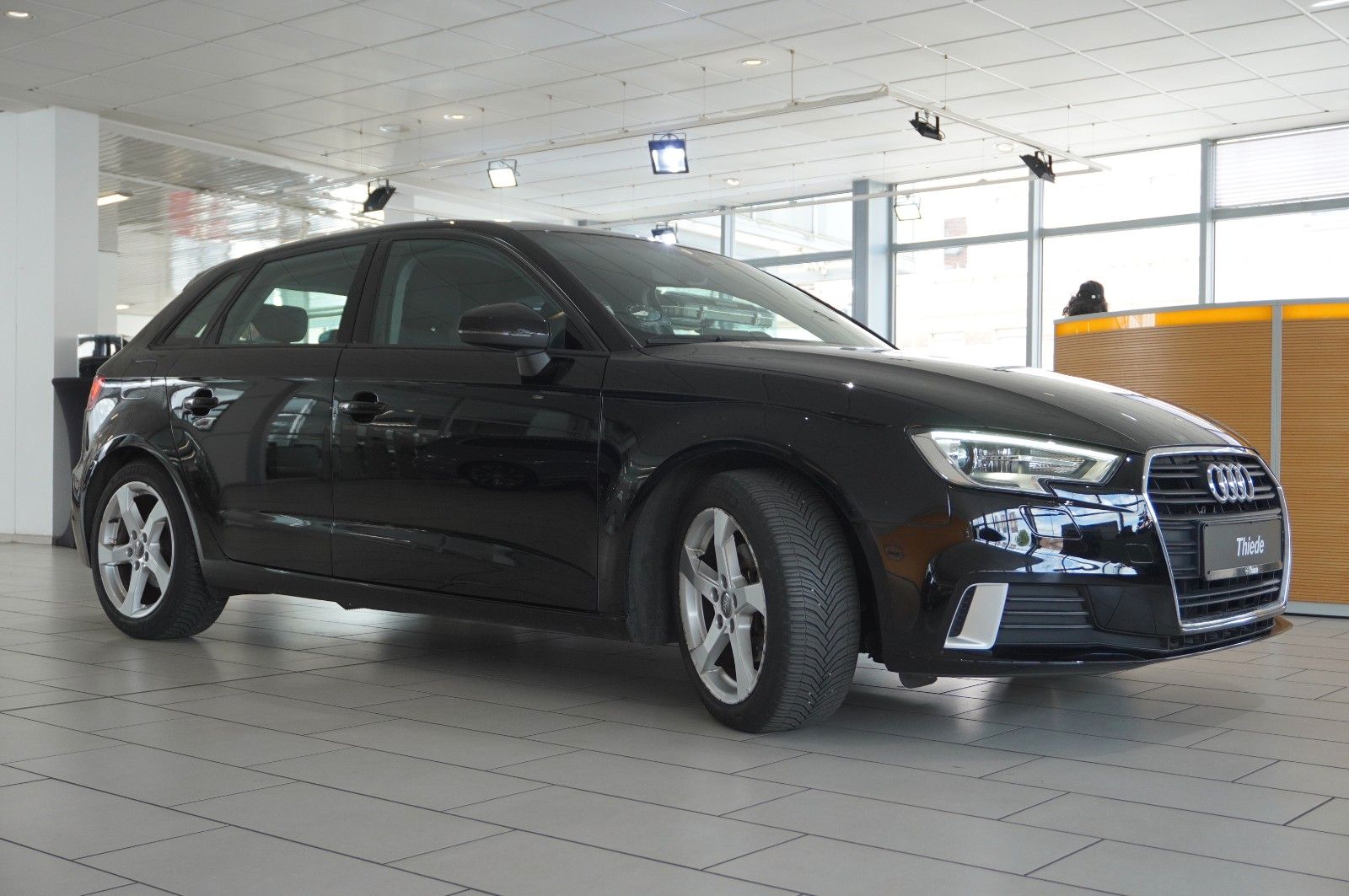 Fahrzeugabbildung Audi A3 Sportback 1.4 TFSI SPORT NAVI/SH/BI-XENON/PDC