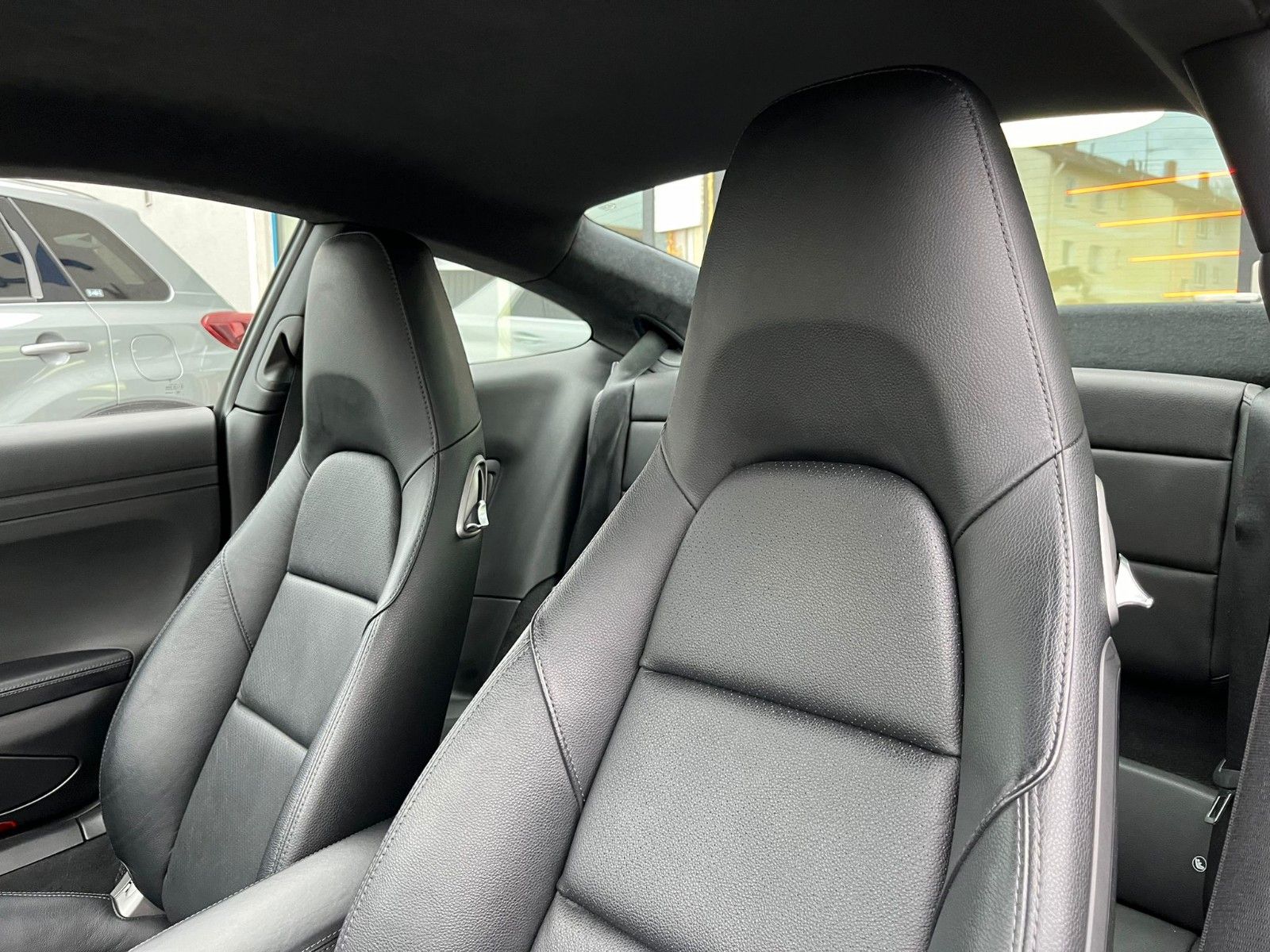 Fahrzeugabbildung Porsche 911 (991.2) Carrera 3.0 Coupe*RS-Spyder 20"*PDC*