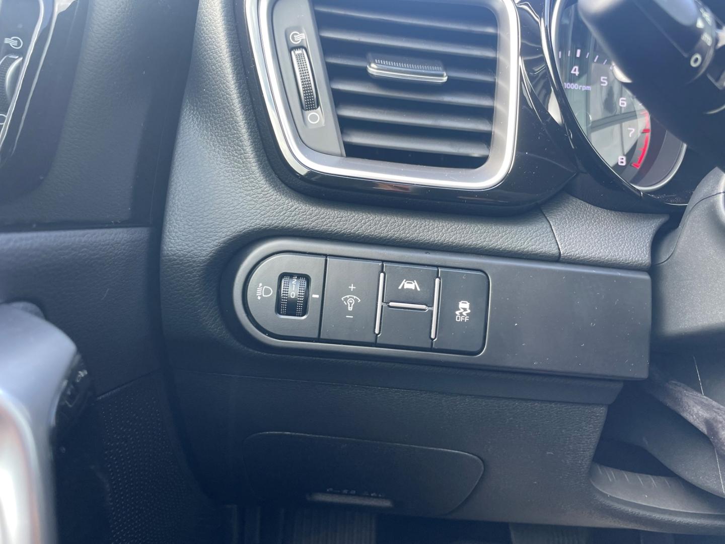 Kia Ceed_sw Ultimate Edition AppleCarPlay P8 P9