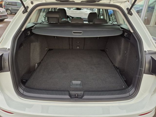 Golf VIII Variant 2.0 TDI Life *LED*NAVI*DAB*SHZ