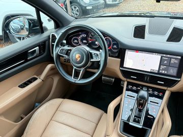 Porsche Cayenne - 8