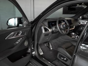 BMW XM - 11