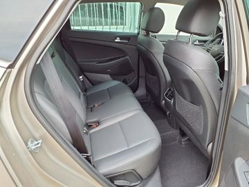 Bild 9 Hyundai Tucson 1.6 AT Premium - AHK,NAVI,360°,ACC,SHZG