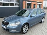 Skoda Octavia *TÜV+INSP+BREMSEN NEU*XENON*ALCANTARA* - Skoda Octavia aus 2009: Kombi